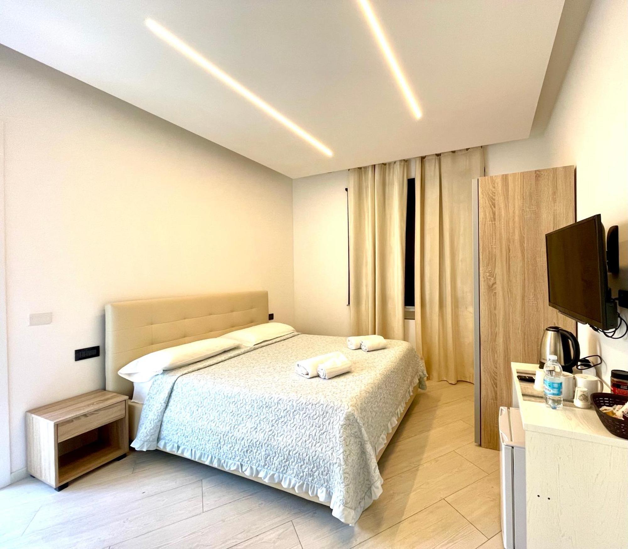 Magenta Rooms Olbia Bagian luar foto
